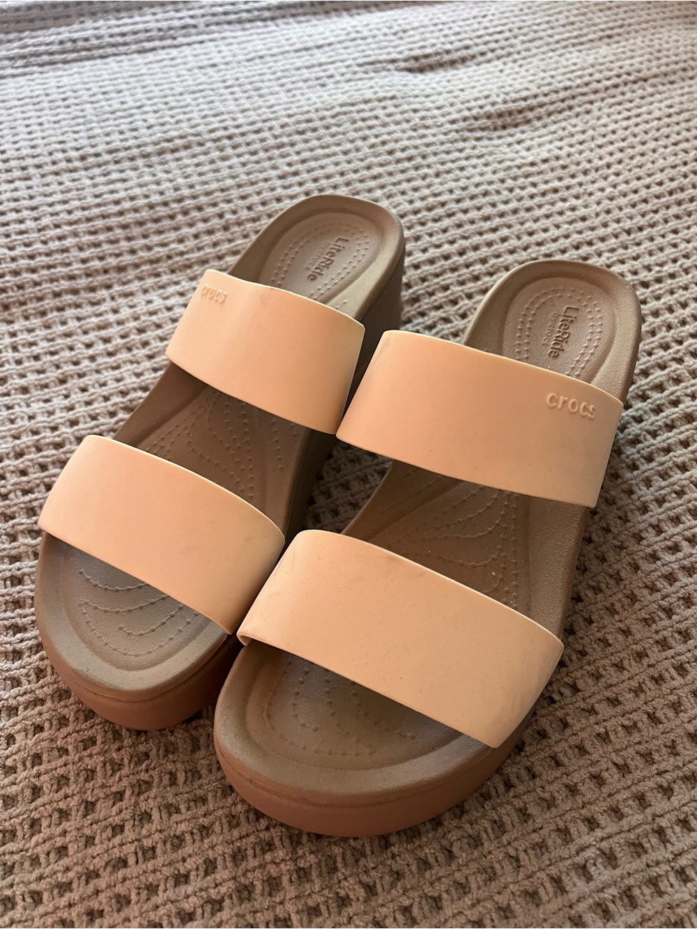 CROCS Peach Double-Strap Platform Slides